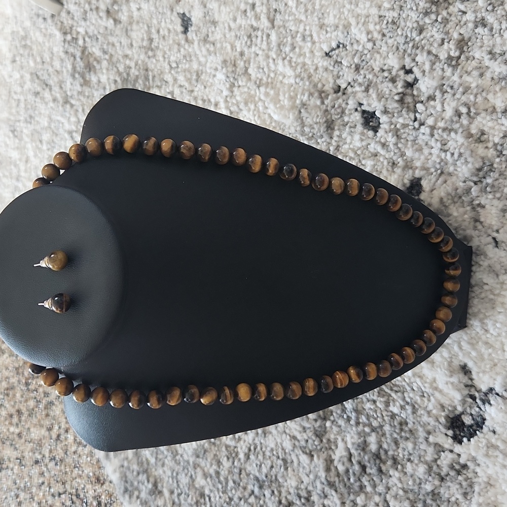 Tiger's eye necklace and earrings‎